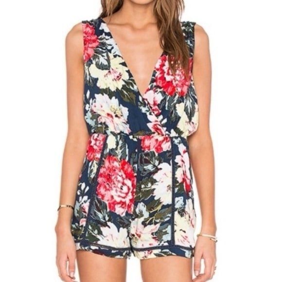 Lulus Mink Pink Nothing Like the Wild Surplice Floral Print Romper Playsuit S - Picture 2 of 10
